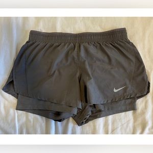 NIKE DRI-FIT SIZE L GRAY SHORTS